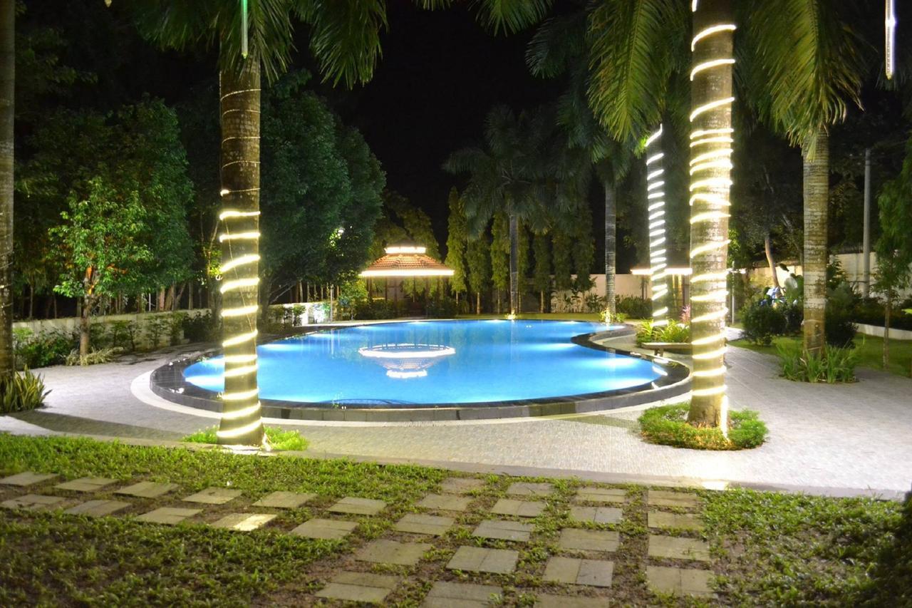 Famous Hotel باغو المظهر الخارجي الصورة