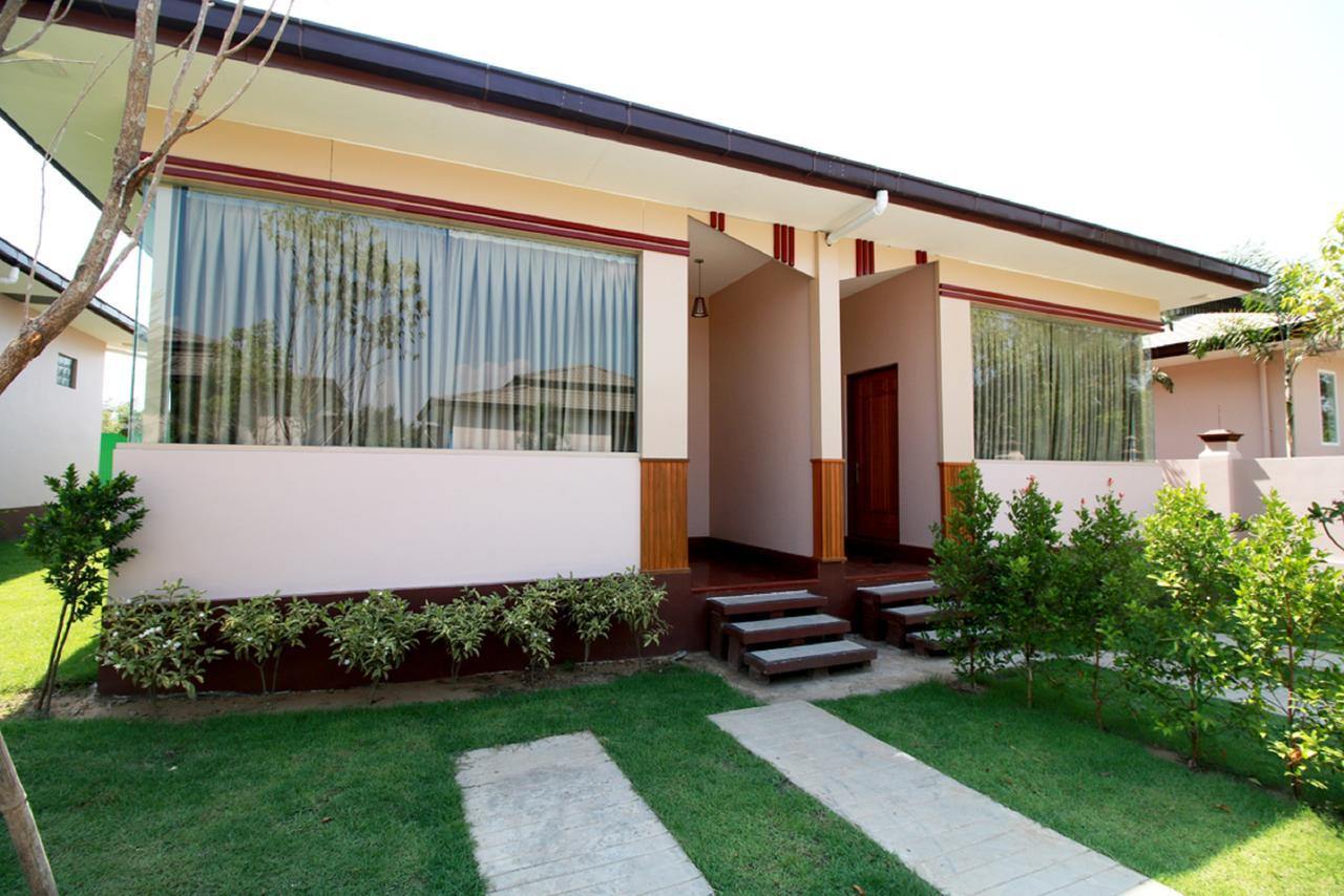 Famous Hotel باغو المظهر الخارجي الصورة