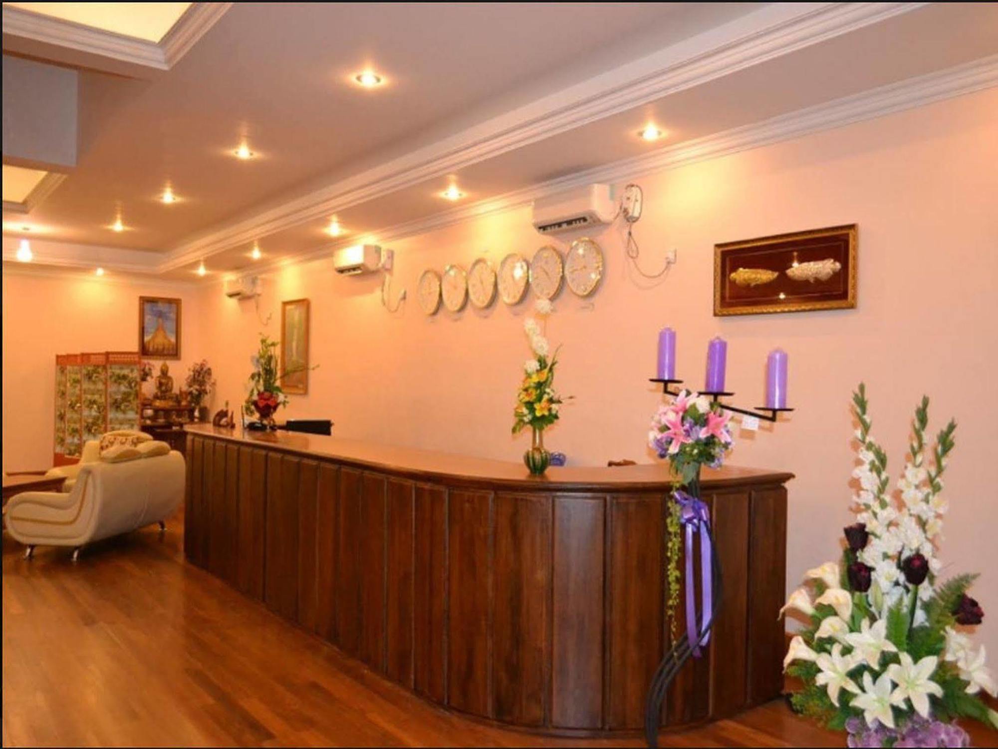 Famous Hotel باغو المظهر الخارجي الصورة
