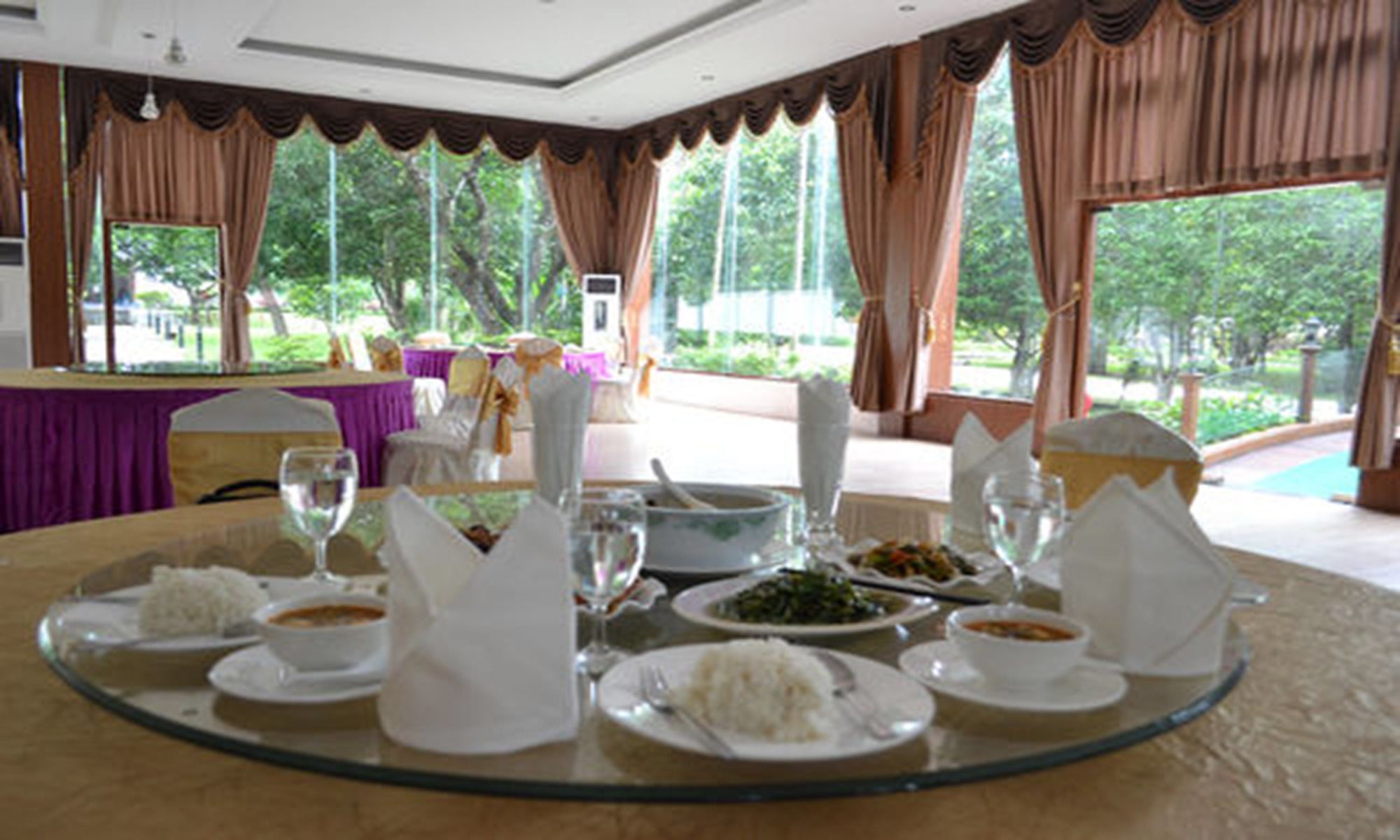 Famous Hotel باغو المظهر الخارجي الصورة